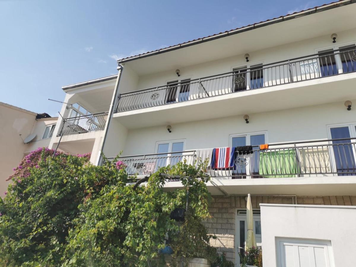 M&M'S- Lovely Apartments Baška Voda Zewnętrze zdjęcie